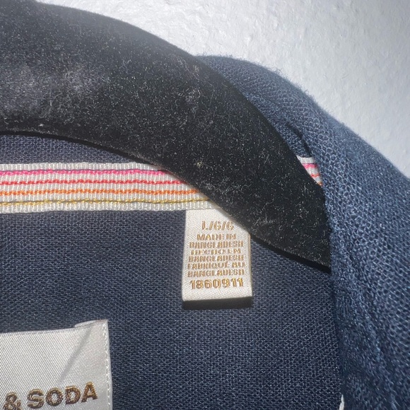 Men's Black Shirt - Picture 3 of 3